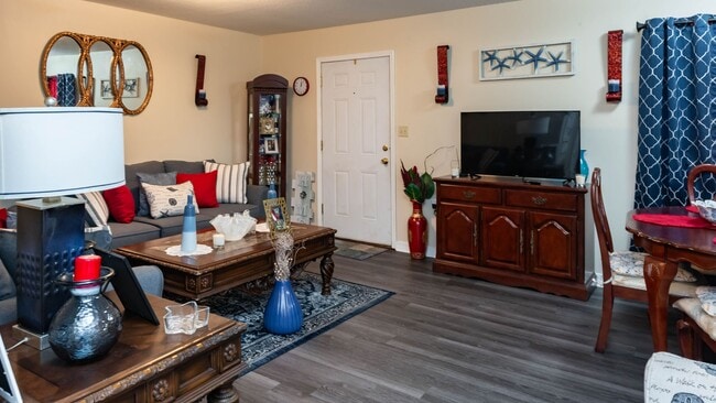 Photo - Magnolia Manor Apartment Homes Unit 2603 McLelland Street apt 4