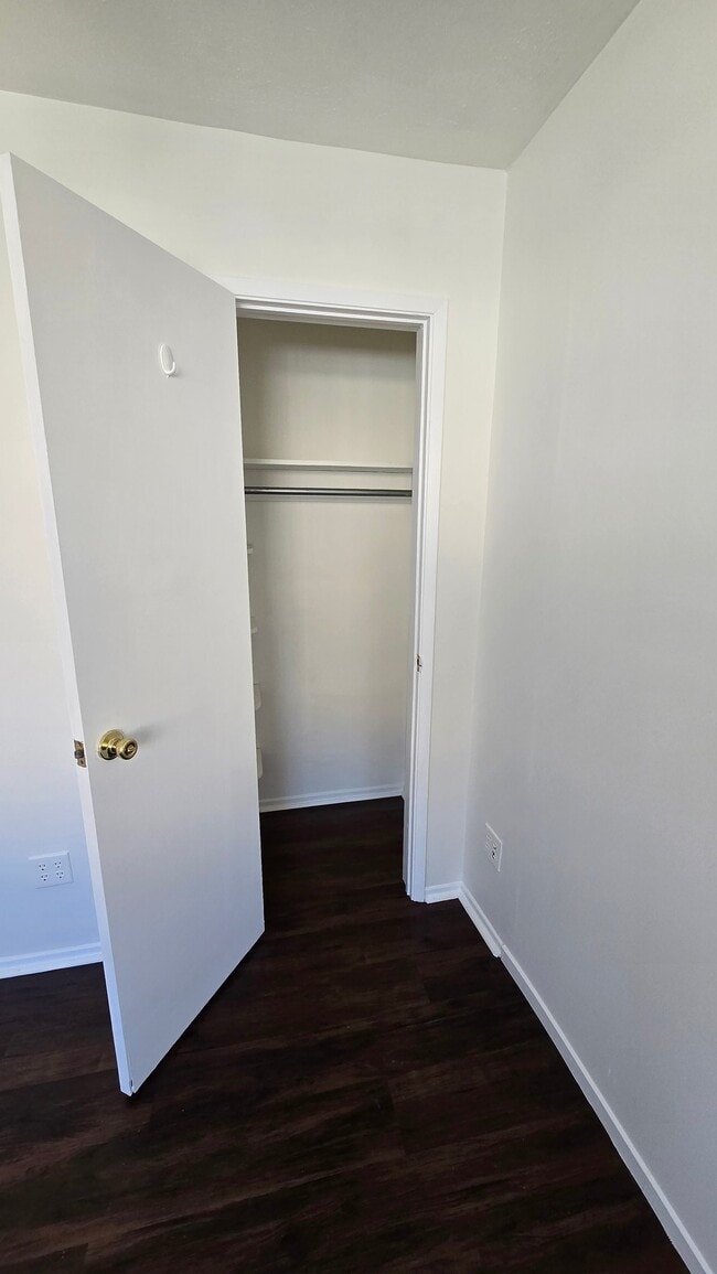 12128 Van Nuys Blvd