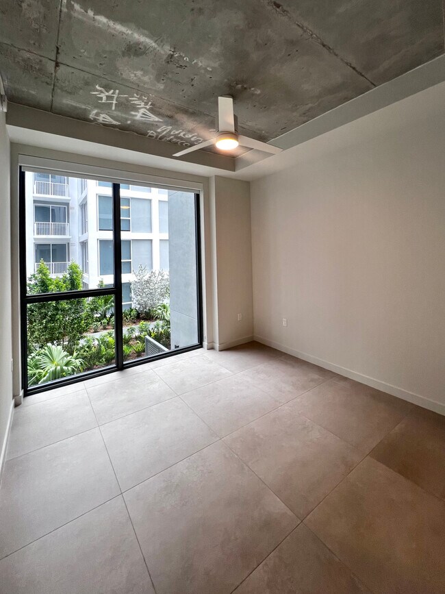 Photo - 55 NW 30th St Unit B5