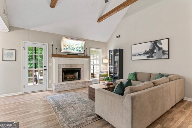 Photo - 15 Stonewood Way