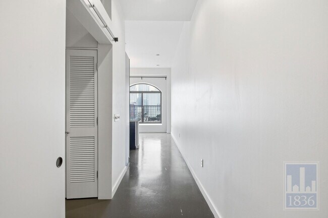 Photo - 507 Sabine St Unidad 703