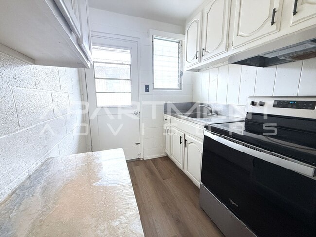1653 Citron St Unit 4
