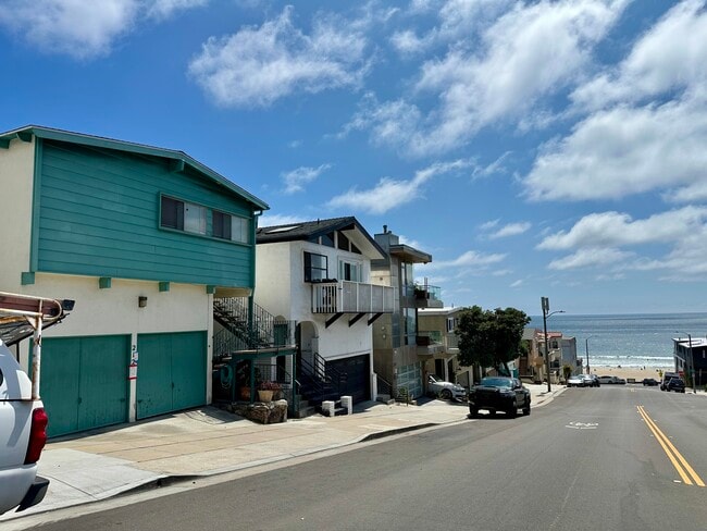 Photo - 212 Marine Ave Apartments Unit C - 21st Place