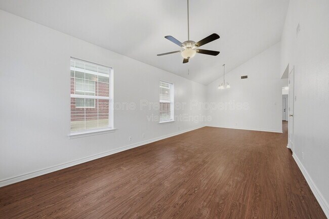 Photo - 2000 Monte Cristo Way