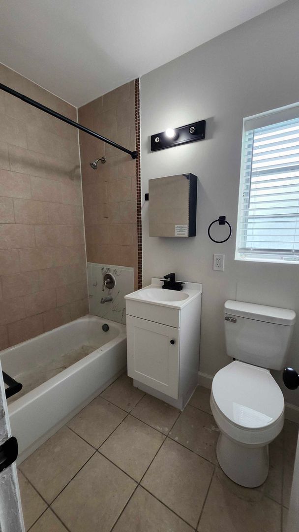847 81st St Unit 7