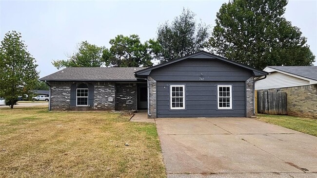 Photo - 741 S Glen Ln