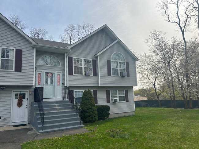 Photo - 1 Woodmere Pl Casa
