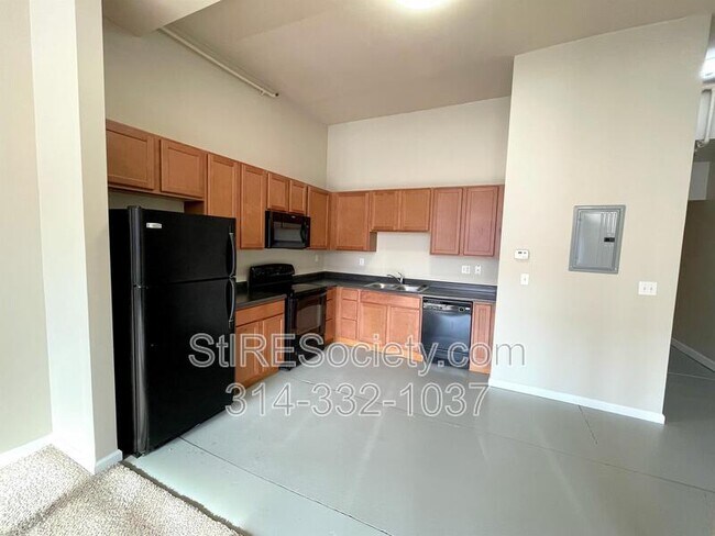 119 Blow St