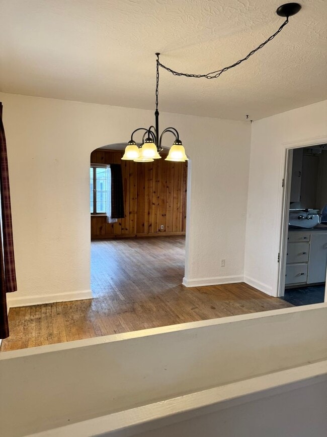 Photo - Pet friendly spacious home with new paint .