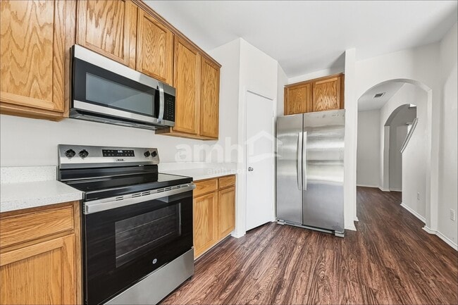 4000 Hidden Meadow Ct
