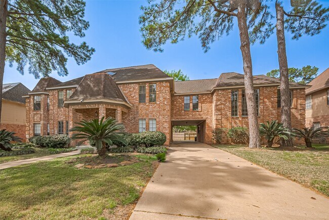 Photo - 18307 Champion Forest Dr