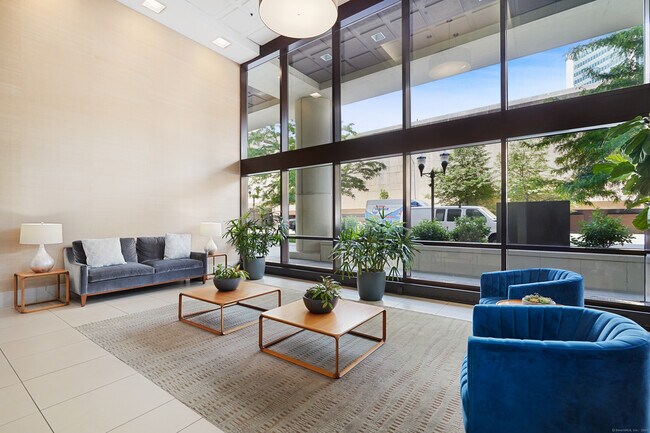 Photo - 127 Greyrock Pl Unidad APT 1409