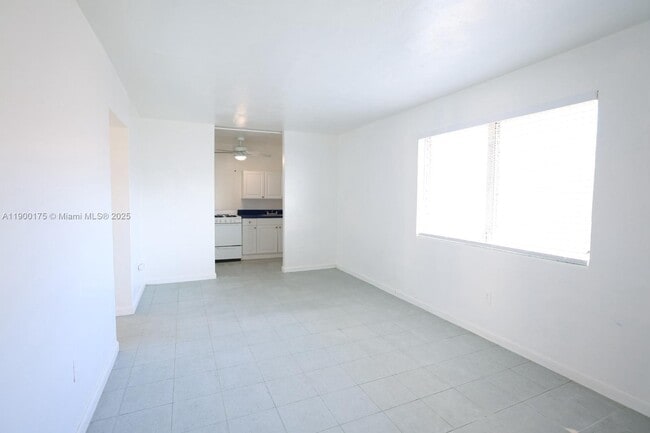 Photo - 126 SW 18th Ave Unit 10