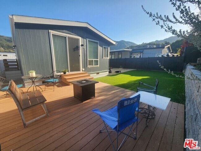 Building Photo - 30473 Mulholland Hwy Rental
