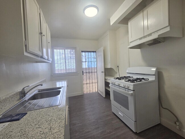 2360 W. 18th St