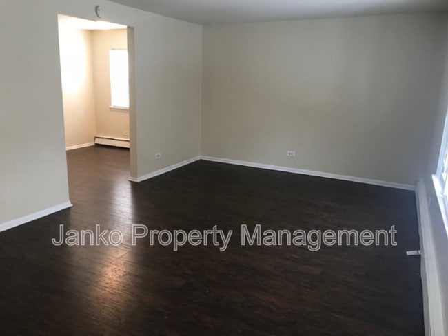 Photo - 6437 S Evans Ave Unidad 2b Rental