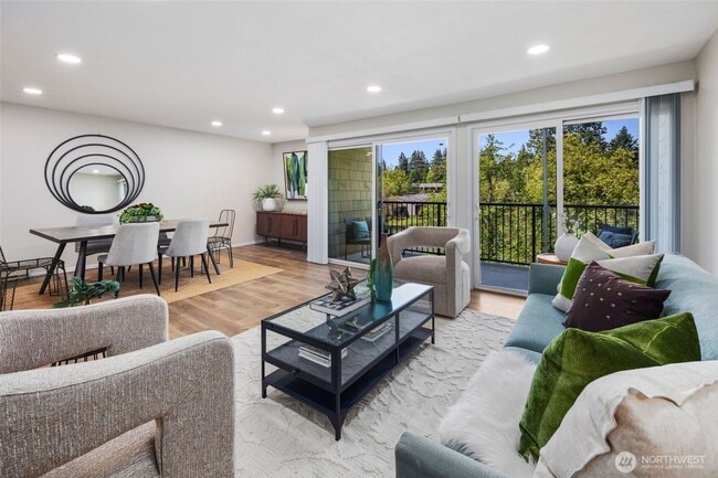 Building Photo - Resort Living at home!