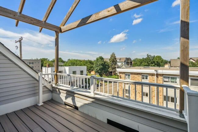 Photo - 2808 Colfax Ave South Unidad ID1250755P