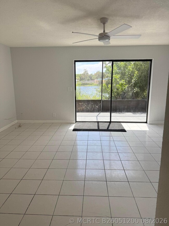 Photo - 3830 Davis Rd