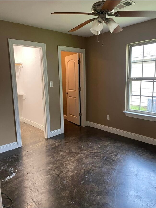 Photo - Dean Chapel Unit 1029