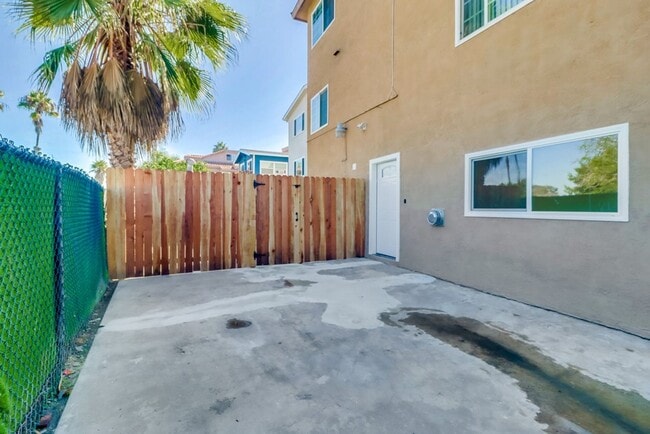 Photo - 4774-80 W Point Loma Blvd Unit 4774A W Point Loma Blvd
