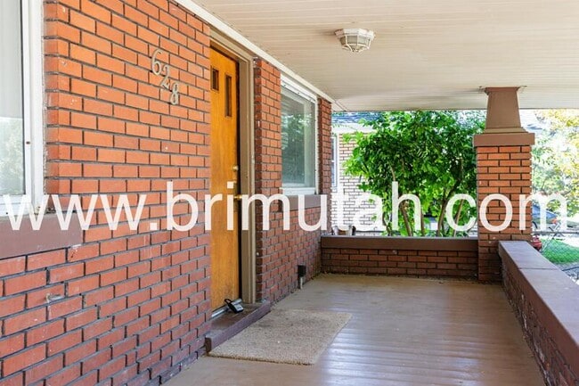 Photo - 628 Browning Ave