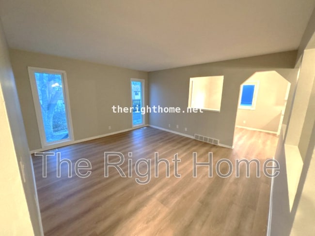 Photo - 8617 S 143rd Ave