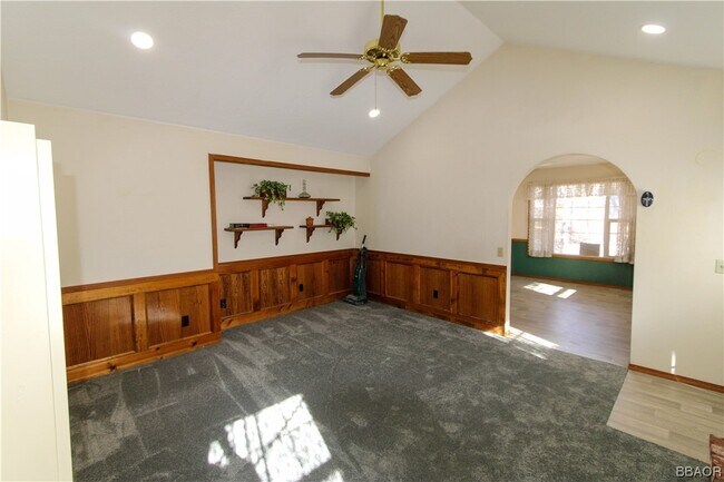 Photo - 158 Leonard Ln