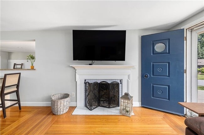 Photo - 96 Redwood Dr