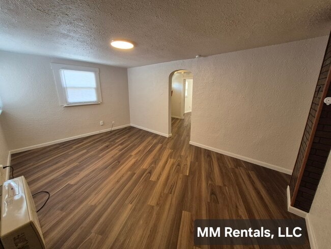 Photo - 2110 W 19th St