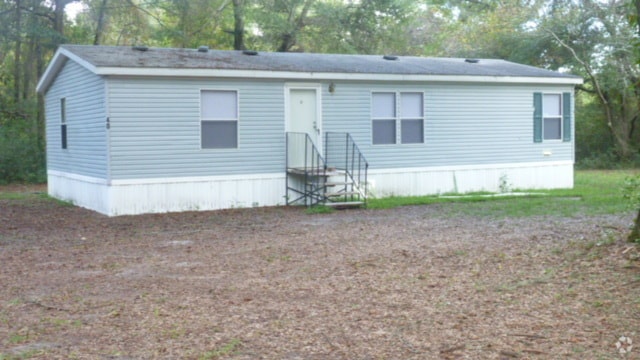 Building Photo - Updated Mobile Home with Large Yard