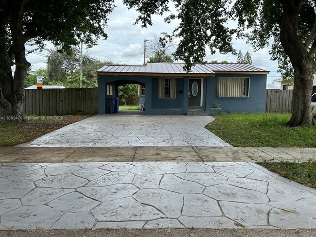 Building Photo - 2551 Wiley St Rental