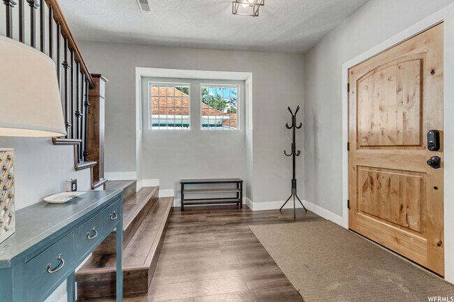 Photo - 1978 Windsor St