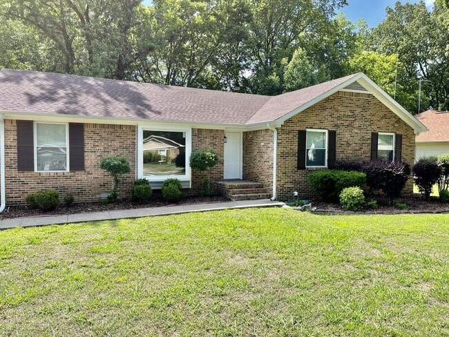 Photo - 13004 Astalot Dr SE