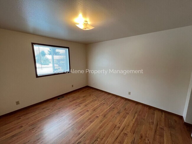 Photo - 10953 N Skylark Ln
