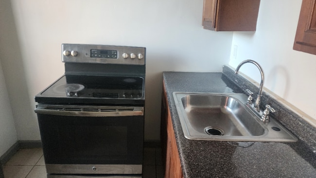 Photo - 52 Clinton St Unit 1