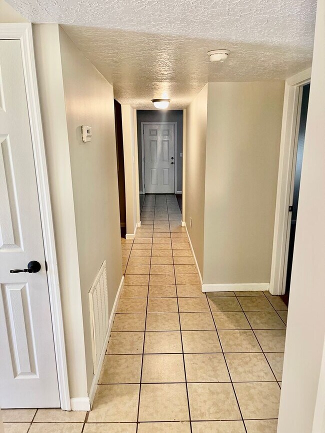 Photo - 501 Goodwin Ave Unit B