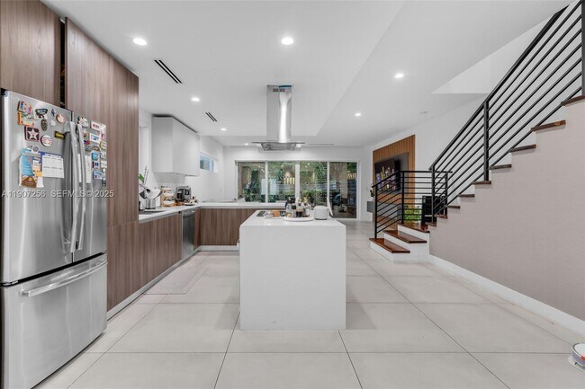 Photo - 3048 SW 18th St