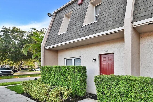 Photo - 3336 Quail Close