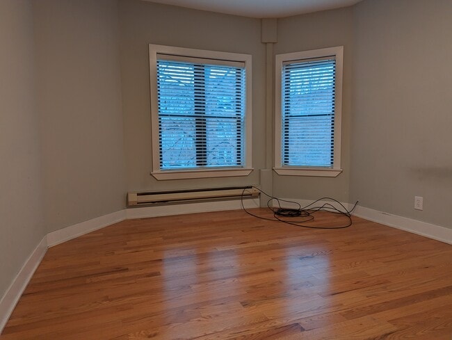 Photo - 4423 N Wolcott Ave