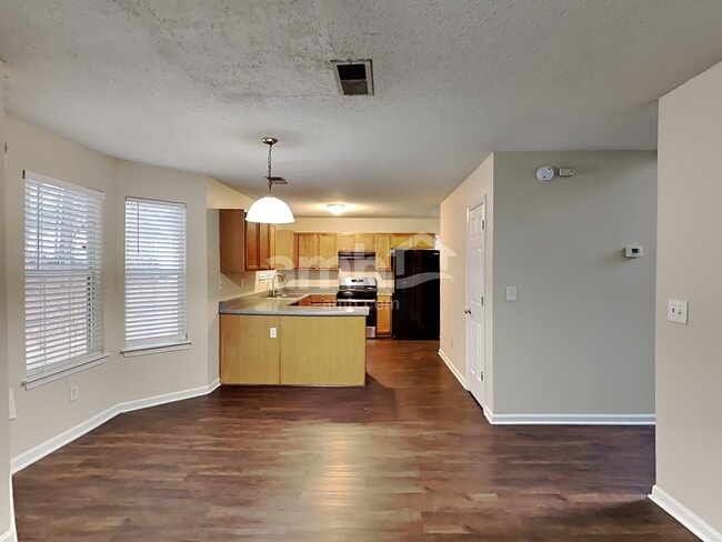 Photo - 6541 Pole Creek Dr