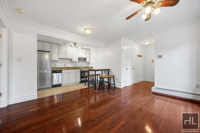 49-07 43 Avenue 3F
