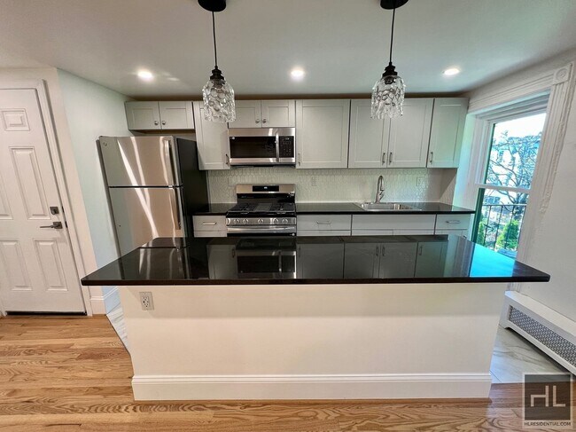 Photo - 2BR 1BA Classic Details Top Floor Brownstone w/ New Modern Finish on Preserved Bedstuy Block Unit 3