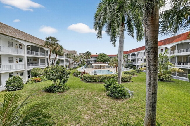 Photo - 581 Blue Heron Dr Unit 206-B