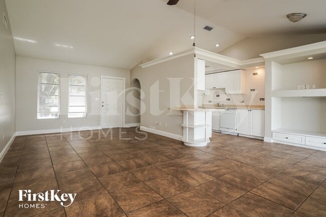 Photo - 807 SW 3rd Ave