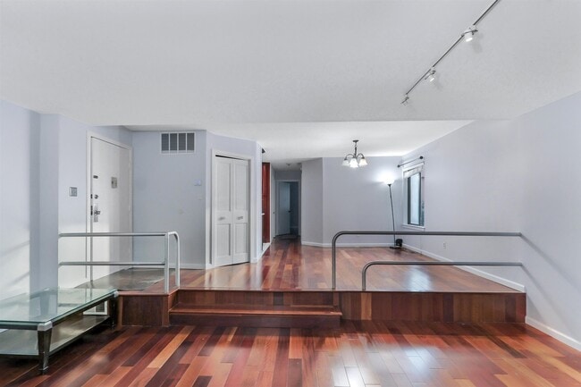 Building Photo - 551 Sanderling Ct Unit 551 Rental