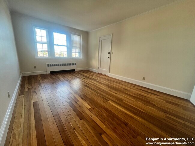 Photo - 512 Belmont St