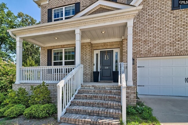 Photo - 558 Mahonia Rd