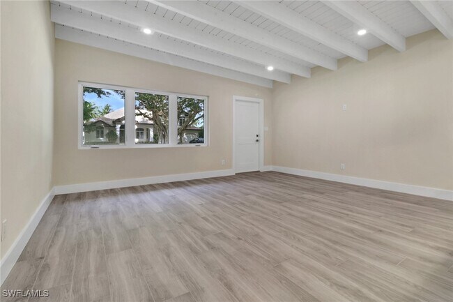 Building Photo - 5150 Sand Dollar Ln