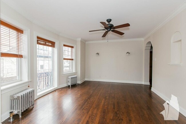 Building Photo - 4838 N Paulina St Unit #  01E